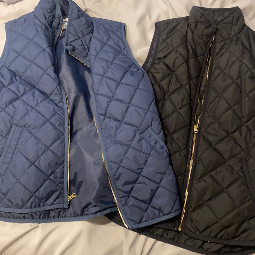 To vests good quality one has only been worn once the navy blue